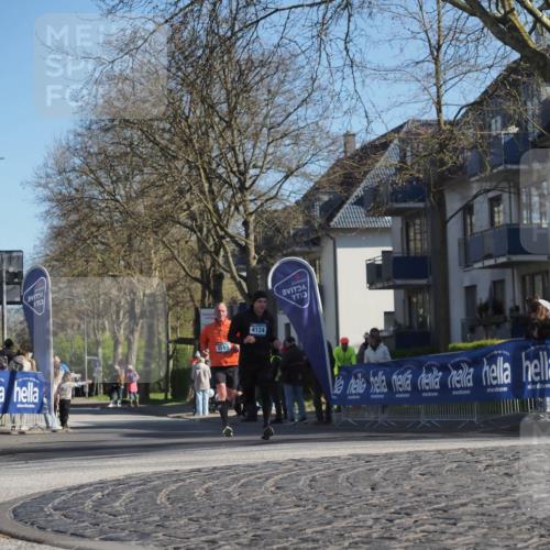 06.04.2025 - 44. Internationalen Wilhelmsburger Insellauf Luisa Fischer http://msf.ph/oto/7564180 06.04.2025 10:35:42 Ziel 3580, 4124 meine-sportfotos.de