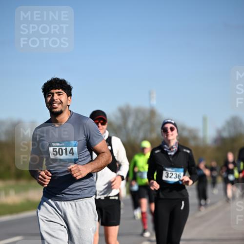 06.04.2025 - 44. Internationalen Wilhelmsburger Insellauf Dr. Thomas Lammeyer http://msf.ph/oto/7564186 06.04.2025 09:39:00 Laufen 5014, 3236 meine-sportfotos.de
