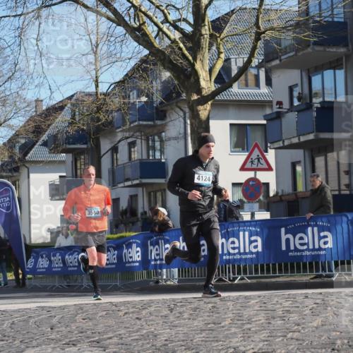 06.04.2025 - 44. Internationalen Wilhelmsburger Insellauf Luisa Fischer http://msf.ph/oto/7564225 06.04.2025 10:35:44 Ziel 3580, 4124, 20 meine-sportfotos.de