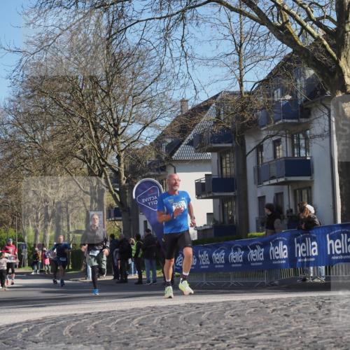 06.04.2025 - 44. Internationalen Wilhelmsburger Insellauf Luisa Fischer http://msf.ph/oto/7564243 06.04.2025 10:35:52 Ziel 383, 3933 meine-sportfotos.de