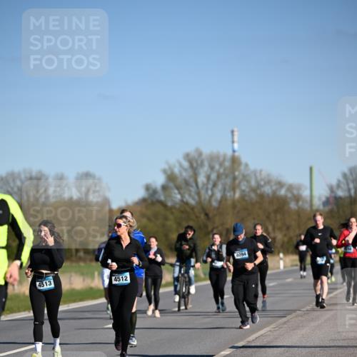 06.04.2025 - 44. Internationalen Wilhelmsburger Insellauf Dr. Thomas Lammeyer http://msf.ph/oto/7564255 06.04.2025 09:39:06 Laufen 4513, 4512, 4094 meine-sportfotos.de