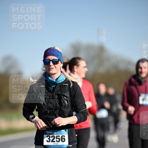 06.04.2025 - 44. Internationalen Wilhelmsburger Insellauf Dr. Thomas Lammeyer http://msf.ph/oto/7564348 06.04.2025 09:39:15 Laufen 3256 meine-sportfotos.de