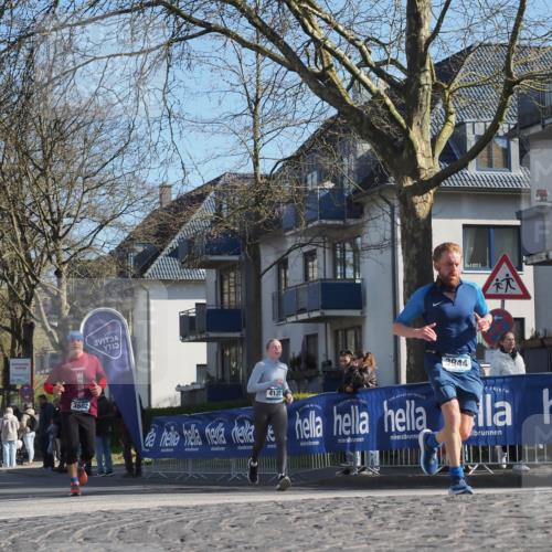 06.04.2025 - 44. Internationalen Wilhelmsburger Insellauf Luisa Fischer http://msf.ph/oto/7564369 06.04.2025 10:35:59 Ziel 3944, 3602, 4120 meine-sportfotos.de