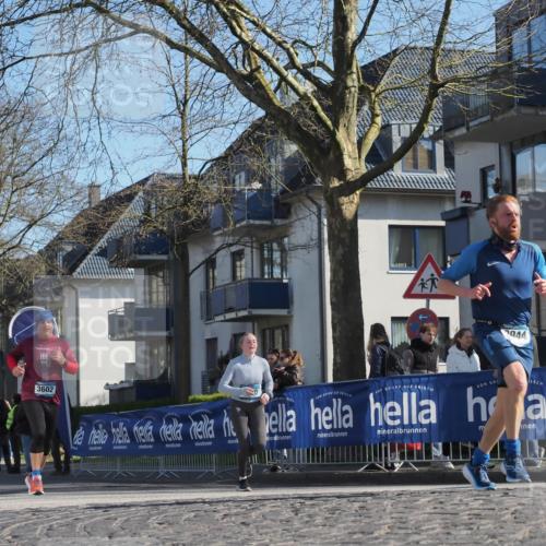 06.04.2025 - 44. Internationalen Wilhelmsburger Insellauf Luisa Fischer http://msf.ph/oto/7564384 06.04.2025 10:36:00 Ziel 944, 3602 meine-sportfotos.de
