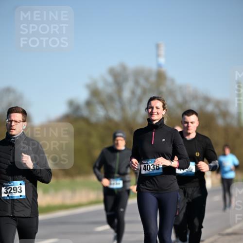 06.04.2025 - 44. Internationalen Wilhelmsburger Insellauf Dr. Thomas Lammeyer http://msf.ph/oto/7564402 06.04.2025 09:39:19 Laufen 3293, 4038 meine-sportfotos.de