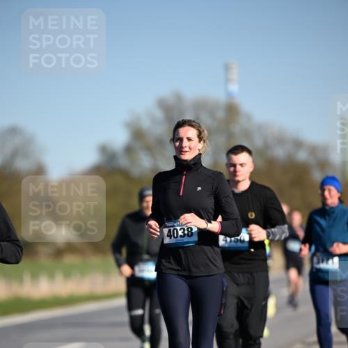 06.04.2025 - 44. Internationalen Wilhelmsburger Insellauf Dr. Thomas Lammeyer http://msf.ph/oto/7564430 06.04.2025 09:39:20 Laufen 4038 meine-sportfotos.de