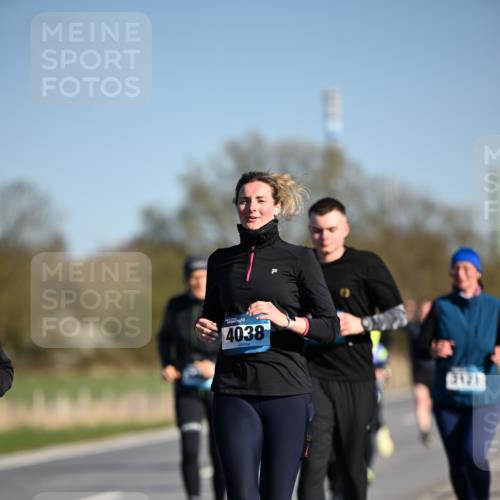 06.04.2025 - 44. Internationalen Wilhelmsburger Insellauf Dr. Thomas Lammeyer http://msf.ph/oto/7564433 06.04.2025 09:39:20 Laufen 4038 meine-sportfotos.de