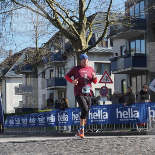 06.04.2025 - 44. Internationalen Wilhelmsburger Insellauf Luisa Fischer http://msf.ph/oto/7564442 06.04.2025 10:36:02 Ziel 3602, 4120 meine-sportfotos.de