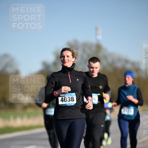 06.04.2025 - 44. Internationalen Wilhelmsburger Insellauf Dr. Thomas Lammeyer http://msf.ph/oto/7564445 06.04.2025 09:39:20 Laufen 4038, 2121 meine-sportfotos.de