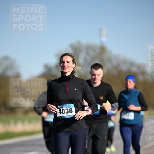 06.04.2025 - 44. Internationalen Wilhelmsburger Insellauf Dr. Thomas Lammeyer http://msf.ph/oto/7564446 06.04.2025 09:39:20 Laufen 4038, 7121 meine-sportfotos.de