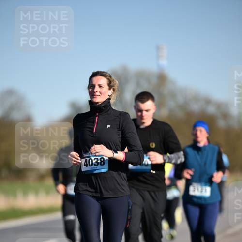 06.04.2025 - 44. Internationalen Wilhelmsburger Insellauf Dr. Thomas Lammeyer http://msf.ph/oto/7564453 06.04.2025 09:39:21 Laufen 4038, 3121 meine-sportfotos.de