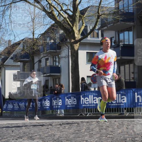 06.04.2025 - 44. Internationalen Wilhelmsburger Insellauf Luisa Fischer http://msf.ph/oto/7564480 06.04.2025 10:36:13 Ziel 5178, 6333 meine-sportfotos.de