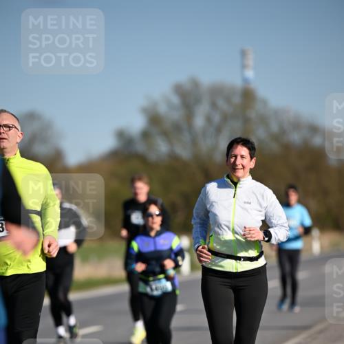 06.04.2025 - 44. Internationalen Wilhelmsburger Insellauf Dr. Thomas Lammeyer http://msf.ph/oto/7564490 06.04.2025 09:39:25 Laufen 30 meine-sportfotos.de