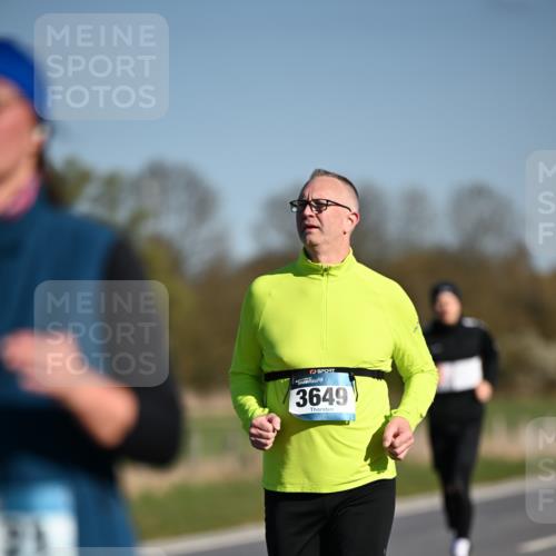 06.04.2025 - 44. Internationalen Wilhelmsburger Insellauf Dr. Thomas Lammeyer http://msf.ph/oto/7564500 06.04.2025 09:39:26 Laufen 3649 meine-sportfotos.de