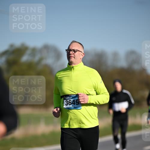 06.04.2025 - 44. Internationalen Wilhelmsburger Insellauf Dr. Thomas Lammeyer http://msf.ph/oto/7564509 06.04.2025 09:39:26 Laufen 3649 meine-sportfotos.de