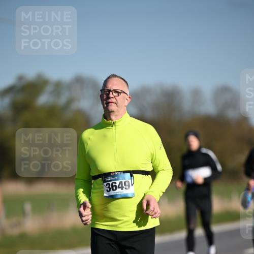 06.04.2025 - 44. Internationalen Wilhelmsburger Insellauf Dr. Thomas Lammeyer http://msf.ph/oto/7564512 06.04.2025 09:39:26 Laufen 3649 meine-sportfotos.de
