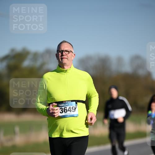 06.04.2025 - 44. Internationalen Wilhelmsburger Insellauf Dr. Thomas Lammeyer http://msf.ph/oto/7564516 06.04.2025 09:39:26 Laufen 3649 meine-sportfotos.de