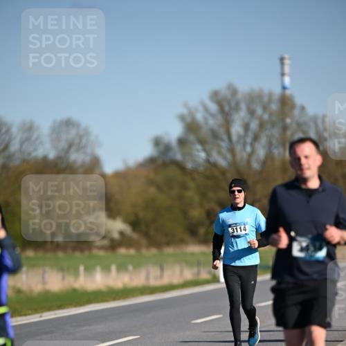 06.04.2025 - 44. Internationalen Wilhelmsburger Insellauf Dr. Thomas Lammeyer http://msf.ph/oto/7564522 06.04.2025 09:39:30 Laufen 3114 meine-sportfotos.de