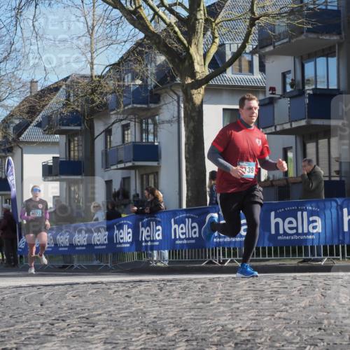 06.04.2025 - 44. Internationalen Wilhelmsburger Insellauf Luisa Fischer http://msf.ph/oto/7564540 06.04.2025 10:36:22 Ziel 4977, 39 meine-sportfotos.de