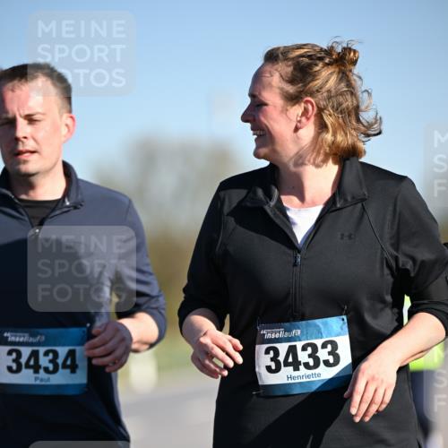 06.04.2025 - 44. Internationalen Wilhelmsburger Insellauf Dr. Thomas Lammeyer http://msf.ph/oto/7564580 06.04.2025 09:39:32 Laufen 3434, 3433 meine-sportfotos.de