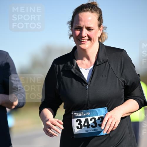 06.04.2025 - 44. Internationalen Wilhelmsburger Insellauf Dr. Thomas Lammeyer http://msf.ph/oto/7564593 06.04.2025 09:39:33 Laufen 44, 3433 meine-sportfotos.de