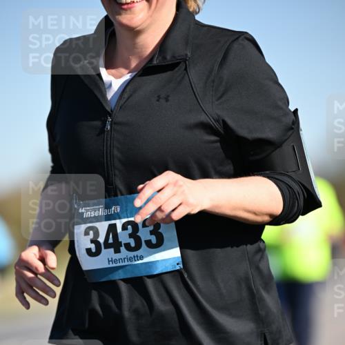 06.04.2025 - 44. Internationalen Wilhelmsburger Insellauf Dr. Thomas Lammeyer http://msf.ph/oto/7564611 06.04.2025 09:39:33 Laufen 44, 3433 meine-sportfotos.de