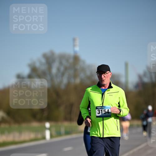 06.04.2025 - 44. Internationalen Wilhelmsburger Insellauf Dr. Thomas Lammeyer http://msf.ph/oto/7564616 06.04.2025 09:39:35 Laufen 3154 meine-sportfotos.de