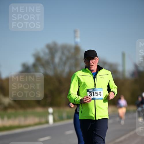 06.04.2025 - 44. Internationalen Wilhelmsburger Insellauf Dr. Thomas Lammeyer http://msf.ph/oto/7564633 06.04.2025 09:39:36 Laufen 3154 meine-sportfotos.de