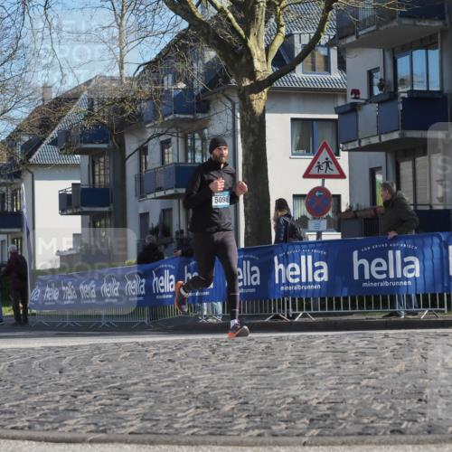06.04.2025 - 44. Internationalen Wilhelmsburger Insellauf Luisa Fischer http://msf.ph/oto/7564640 06.04.2025 10:36:37 Ziel 4934, 5098 meine-sportfotos.de