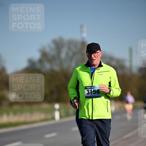 06.04.2025 - 44. Internationalen Wilhelmsburger Insellauf Dr. Thomas Lammeyer http://msf.ph/oto/7564643 06.04.2025 09:39:36 Laufen 3154 meine-sportfotos.de