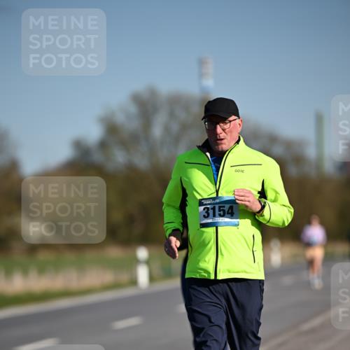 06.04.2025 - 44. Internationalen Wilhelmsburger Insellauf Dr. Thomas Lammeyer http://msf.ph/oto/7564647 06.04.2025 09:39:36 Laufen 3154 meine-sportfotos.de