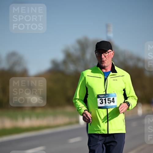 06.04.2025 - 44. Internationalen Wilhelmsburger Insellauf Dr. Thomas Lammeyer http://msf.ph/oto/7564663 06.04.2025 09:39:37 Laufen 3154 meine-sportfotos.de