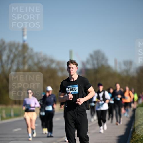06.04.2025 - 44. Internationalen Wilhelmsburger Insellauf Dr. Thomas Lammeyer http://msf.ph/oto/7564706 06.04.2025 09:39:48 Laufen 4605 meine-sportfotos.de