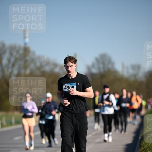06.04.2025 - 44. Internationalen Wilhelmsburger Insellauf Dr. Thomas Lammeyer http://msf.ph/oto/7564722 06.04.2025 09:39:48 Laufen 4605 meine-sportfotos.de