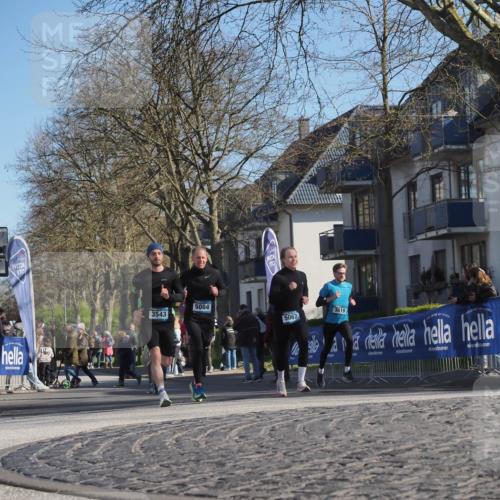 06.04.2025 - 44. Internationalen Wilhelmsburger Insellauf Luisa Fischer http://msf.ph/oto/7564755 06.04.2025 10:36:55 Ziel 3543, 5084, 5067, 3819 meine-sportfotos.de