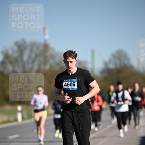 06.04.2025 - 44. Internationalen Wilhelmsburger Insellauf Dr. Thomas Lammeyer http://msf.ph/oto/7564756 06.04.2025 09:39:49 Laufen 4605 meine-sportfotos.de