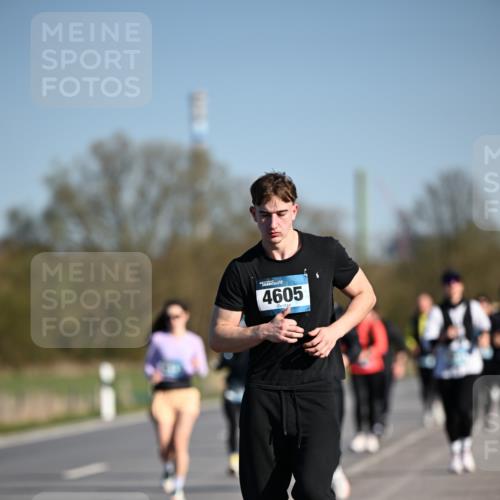 06.04.2025 - 44. Internationalen Wilhelmsburger Insellauf Dr. Thomas Lammeyer http://msf.ph/oto/7564760 06.04.2025 09:39:49 Laufen 4605 meine-sportfotos.de