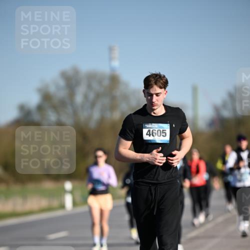 06.04.2025 - 44. Internationalen Wilhelmsburger Insellauf Dr. Thomas Lammeyer http://msf.ph/oto/7564764 06.04.2025 09:39:49 Laufen 4605 meine-sportfotos.de