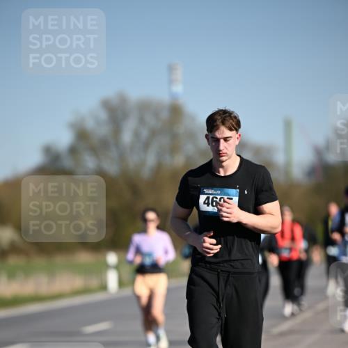 06.04.2025 - 44. Internationalen Wilhelmsburger Insellauf Dr. Thomas Lammeyer http://msf.ph/oto/7564773 06.04.2025 09:39:50 Laufen 46 meine-sportfotos.de