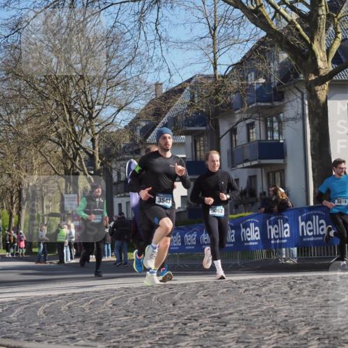 06.04.2025 - 44. Internationalen Wilhelmsburger Insellauf Luisa Fischer http://msf.ph/oto/7564787 06.04.2025 10:36:57 Ziel 099, 3543, 5067, 3819 meine-sportfotos.de