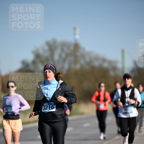 06.04.2025 - 44. Internationalen Wilhelmsburger Insellauf Dr. Thomas Lammeyer http://msf.ph/oto/7564842 06.04.2025 09:39:53 Laufen 2017, 3210 meine-sportfotos.de