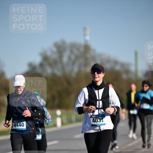 06.04.2025 - 44. Internationalen Wilhelmsburger Insellauf Dr. Thomas Lammeyer http://msf.ph/oto/7564888 06.04.2025 09:39:56 Laufen 4440, 4031 meine-sportfotos.de