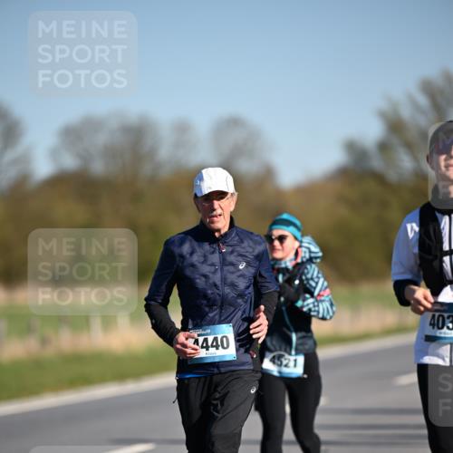 06.04.2025 - 44. Internationalen Wilhelmsburger Insellauf Dr. Thomas Lammeyer http://msf.ph/oto/7564904 06.04.2025 09:39:57 Laufen 440, 4521, 403 meine-sportfotos.de