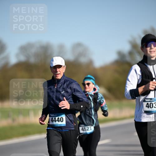 06.04.2025 - 44. Internationalen Wilhelmsburger Insellauf Dr. Thomas Lammeyer http://msf.ph/oto/7564909 06.04.2025 09:39:58 Laufen 4440, 4521, 403 meine-sportfotos.de