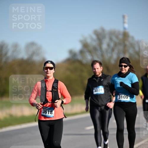 06.04.2025 - 44. Internationalen Wilhelmsburger Insellauf Dr. Thomas Lammeyer http://msf.ph/oto/7564938 06.04.2025 09:40:01 Laufen 3618, 4028, 3109 meine-sportfotos.de