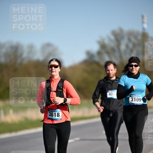06.04.2025 - 44. Internationalen Wilhelmsburger Insellauf Dr. Thomas Lammeyer http://msf.ph/oto/7564950 06.04.2025 09:40:01 Laufen 3, 3618, 402, 3109 meine-sportfotos.de