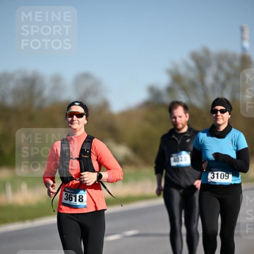06.04.2025 - 44. Internationalen Wilhelmsburger Insellauf Dr. Thomas Lammeyer http://msf.ph/oto/7564956 06.04.2025 09:40:01 Laufen 4028, 3109, 3, 3618 meine-sportfotos.de
