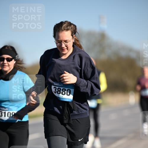 06.04.2025 - 44. Internationalen Wilhelmsburger Insellauf Dr. Thomas Lammeyer http://msf.ph/oto/7564992 06.04.2025 09:40:04 Laufen 3109, 3880 meine-sportfotos.de