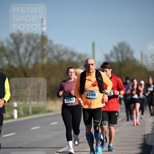 06.04.2025 - 44. Internationalen Wilhelmsburger Insellauf Dr. Thomas Lammeyer http://msf.ph/oto/7565003 06.04.2025 09:40:06 Laufen 3493, 4589 meine-sportfotos.de