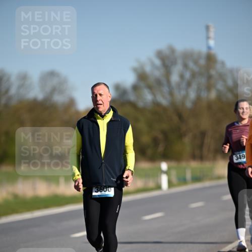 06.04.2025 - 44. Internationalen Wilhelmsburger Insellauf Dr. Thomas Lammeyer http://msf.ph/oto/7565006 06.04.2025 09:40:07 Laufen 349, 3606 meine-sportfotos.de